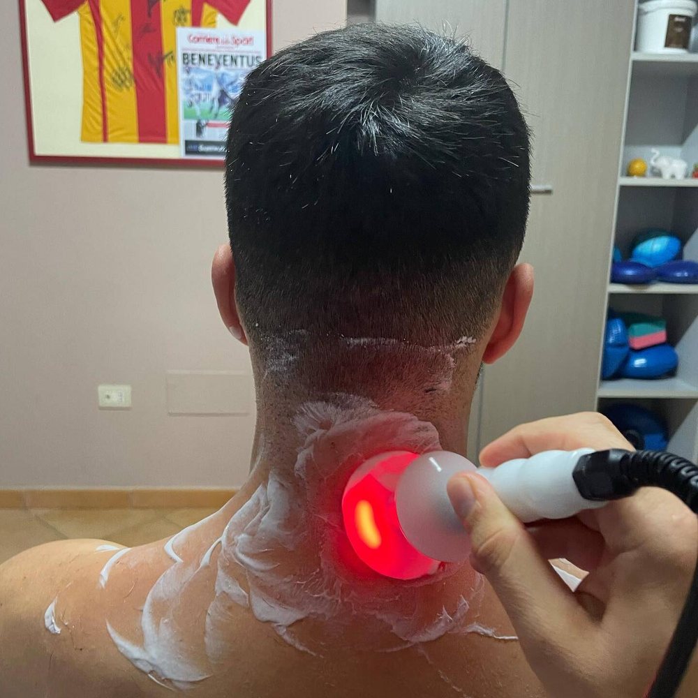 Laserterapia sul tratto cervicale nello studio del Dott. Massimo Zarrelli a Benevento